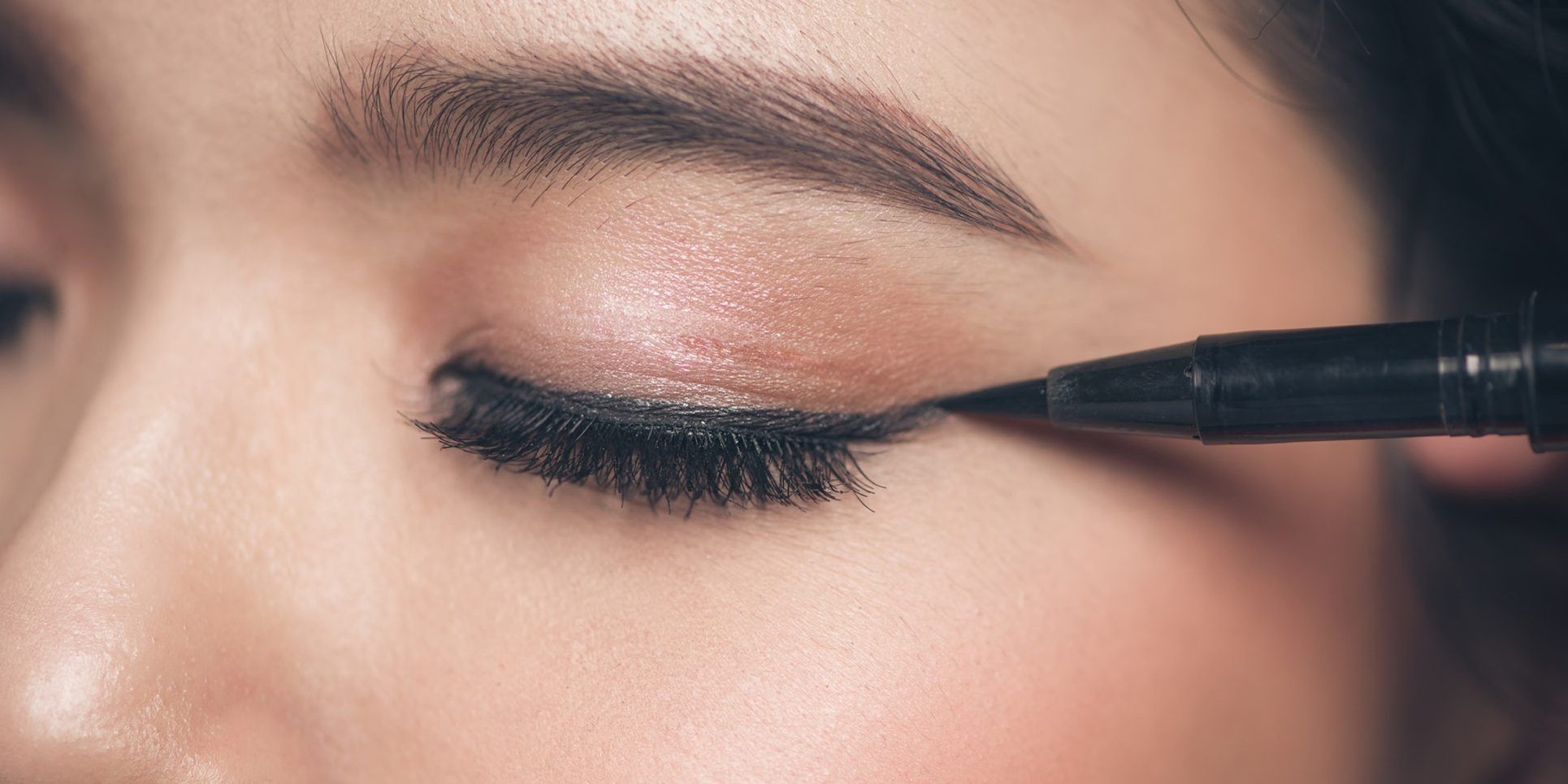 Eyeliner Types: How to Choose Pencil, Liquid, or Gel Eyeliner