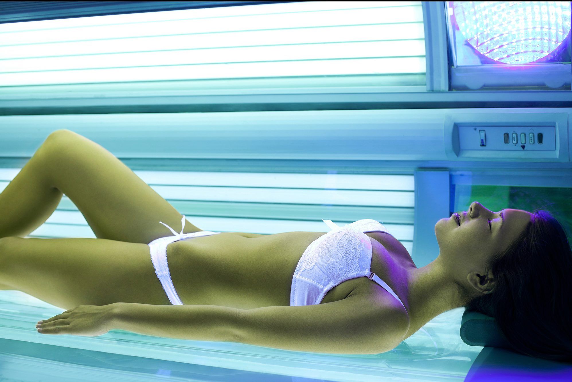 Is A Tanning Bed Uv Light